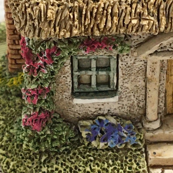 Vintage 1993 LILLIPUT LANE THE SPINNEY cottage - Picture 8 of 16